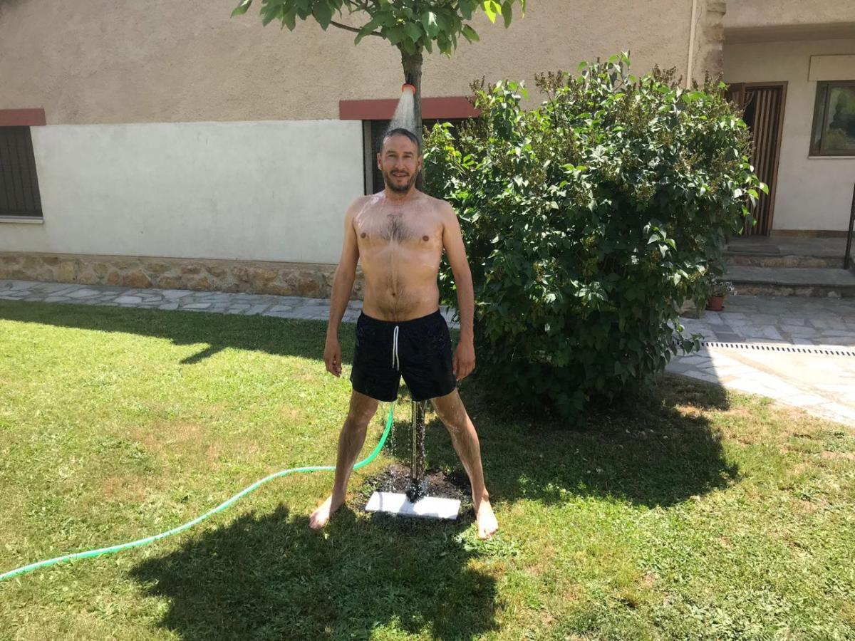 Casa Rural Las Tuyas En Segovia パラスエーロス・デ・エレスマ エクステリア 写真